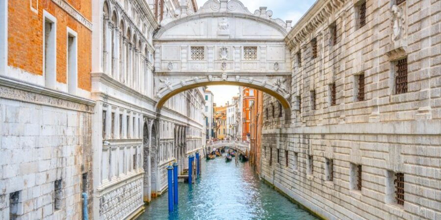 Venice: 2-Day Venice Pass With Public Transport - Important Information for Visitors