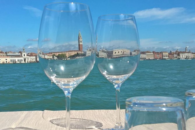 Venice Bacari Evening Tour: Wine, Culture, and Snacks - T7 - Tour Highlights