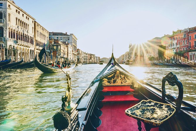 Venice Gondola Ride and Serenade - Experience the Grand Canal at Dusk