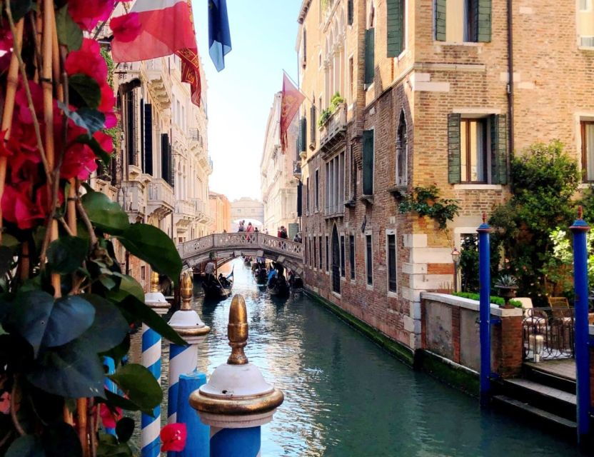 Venice: Grand Canal Private 30-Minute Gondola Ride - Booking Details