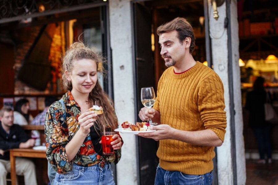 Venice: Private Evening Tour W/ Drinks & Bites in Cannaregio - Activity Reviews