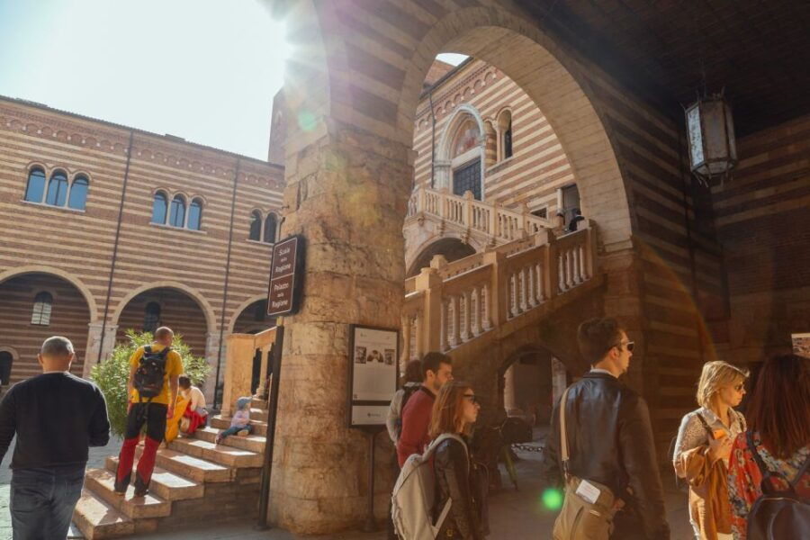 Verona: Juliet's House & Piazzas Skip-the-Line Private Tour - Booking Details