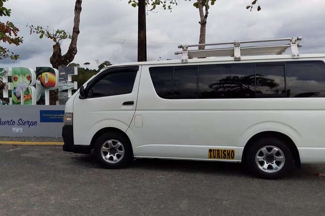Viator’s Monteverde to Tamarindo Shuttle Excitement