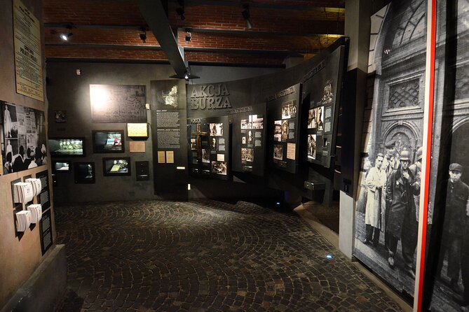 Warsaw Uprising Museum Polish Vodka Museum: SMALL GROUP /inc. Pick-up/