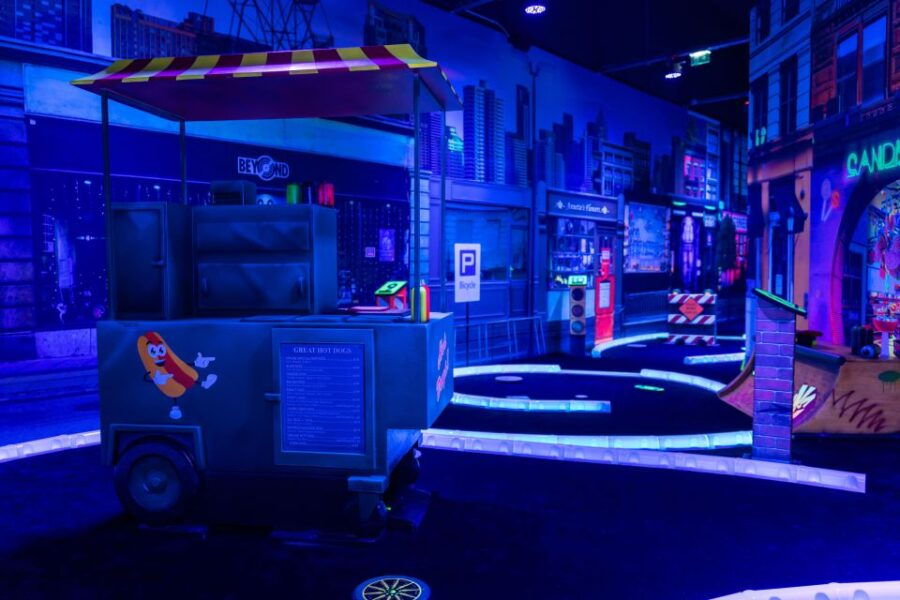Woop! Glow Golf: Maribor