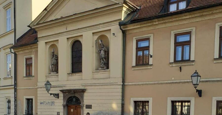 Zagreb: Small-Group Walking Highlights Tour - Good To Know