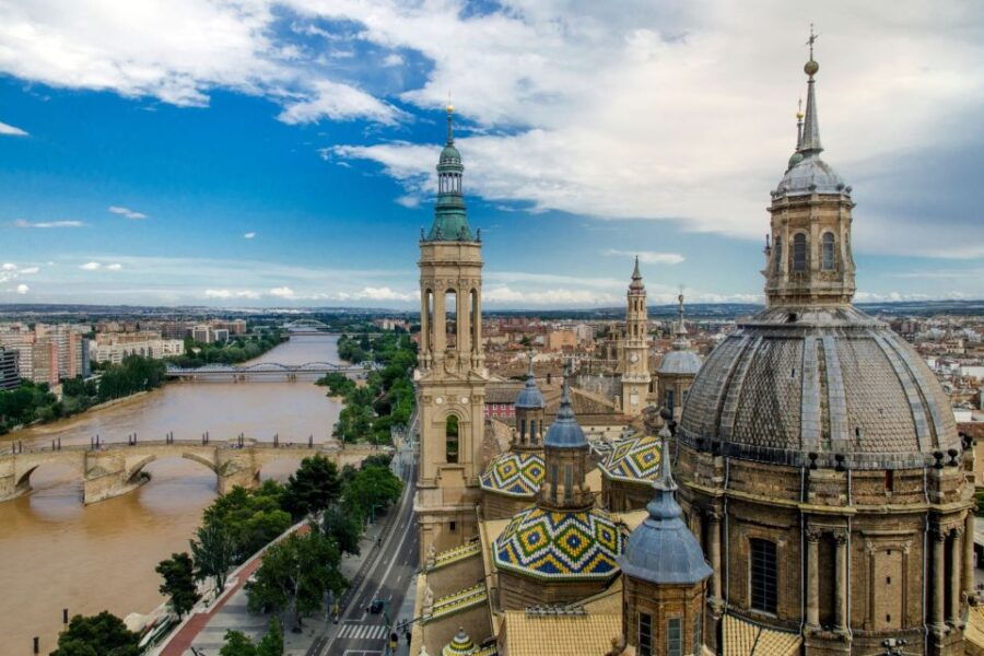 Zaragoza: Self-Guided Highlights Scavenger Hunt & Tour - Good To Know
