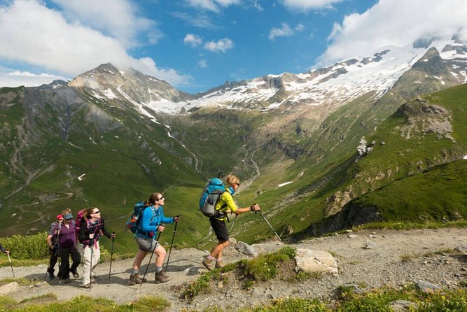 1 Day CARPATHIAN PEAKS & CHALETS Hike - Good To Know