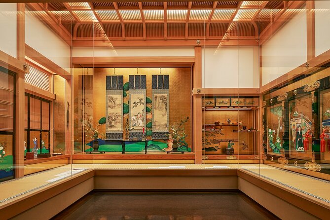 1 Day Private Tour in Nagoya Hotspots Using Local Bus
