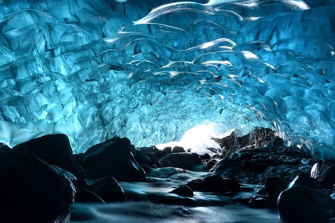 2 Day Winter Tour to Icelands South Coast and Diamond Beach - Tour Overview
