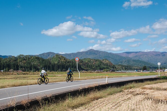 3 Hour Cycling Tour in Kakunodate - Tour Highlights