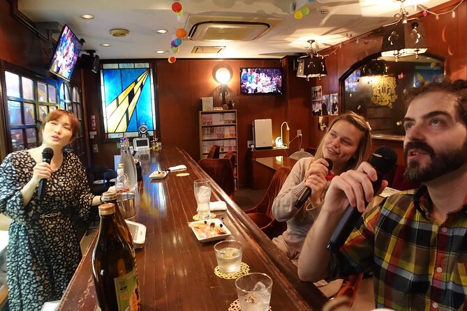 3 Hours Private Food and Walking Tour to Snack Bar in Nakasu - Tour Highlights