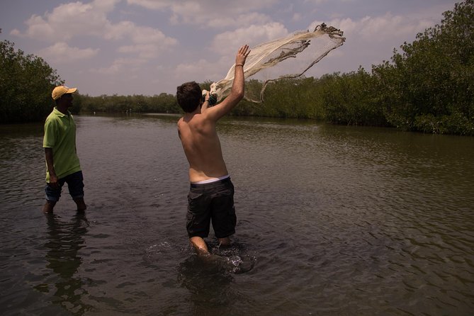 4-Hour Fishing Experience With Locals Near Cartagena - Key Details of the Fishing Experience