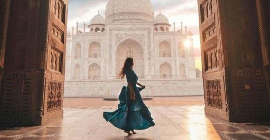 All-Inclusive Taj Mahal and Agra Tour With Meals