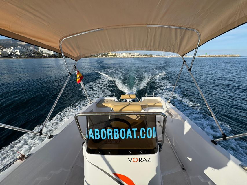Benalmádena: Costa Del Sol License-Free Boat Rental