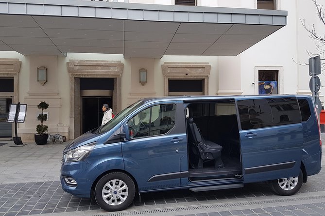Budapest Private Transfer From or to Vienna or Vienna Airport - Service Details