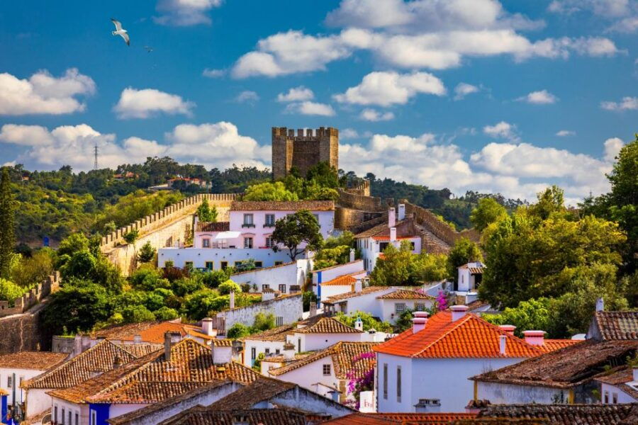 Charming Óbidos Family Walking Tour:Explore Historic Marvels