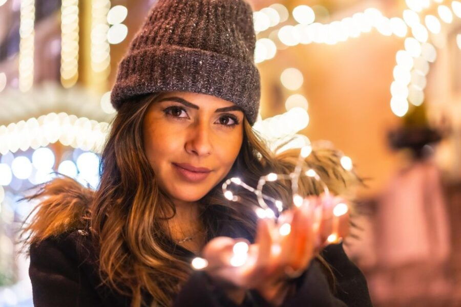 Chicago's Festive Lights: A Magical Christmas Journey - Good To Know
