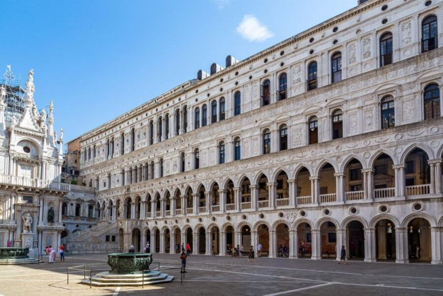 Doge Palace and Saint Mark Square Full Tour