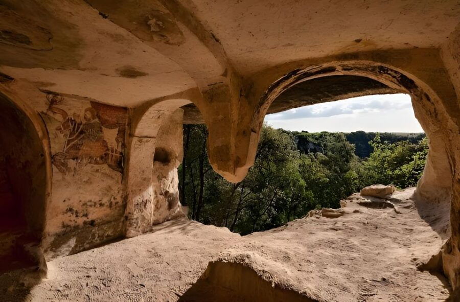 Explore the UNESCO Park of Murgia Materana