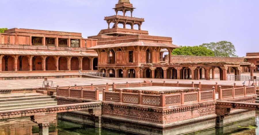 Fatehpur Sikri and Deeg Palace Tour From Agra - Good To Know