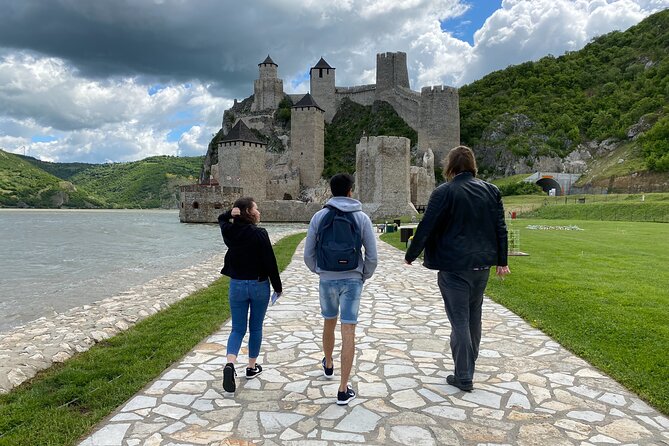 From Belgrade: Golubac Fortress & 1h Iron Gate Speed Boat Ride - Golubac Fortress Overview