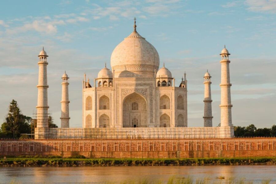 From Delhi : Taj Mahal Tour by Gatimaan Express Train - Good To Know