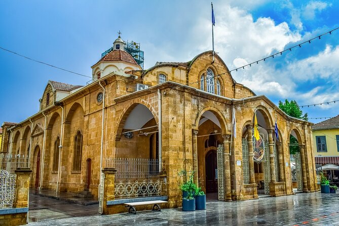Full Day Tour in Nicosia: Split in Two - Pickup Details