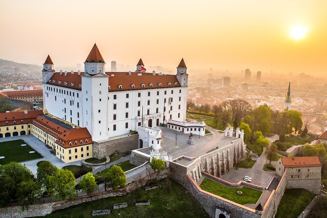 Grand City Guided Tour - Tour Details