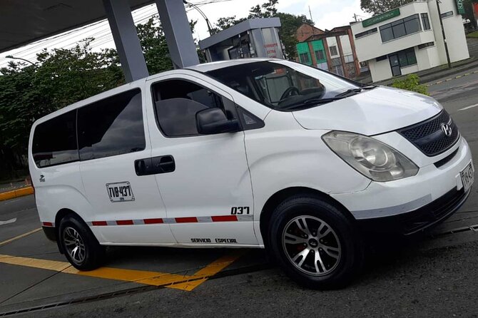 Guatapé Transfer: José María Córdova Airport - Service Details