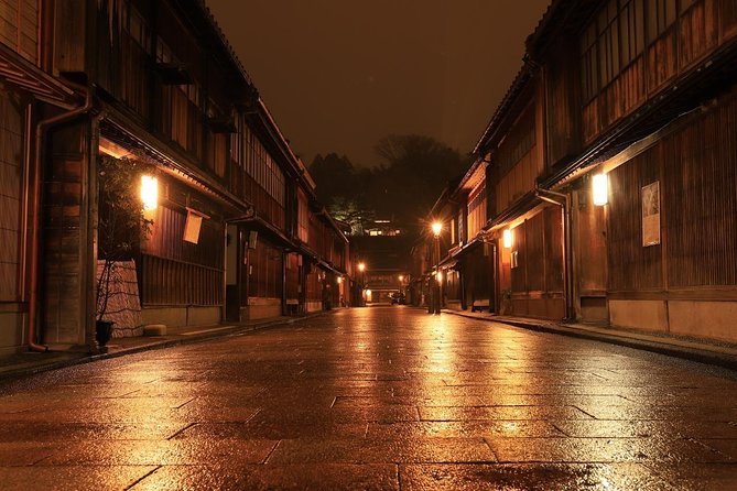 Guided Night Tour to Feel the Samurai Culture in Kanazawa - Meeting Point and Start Time
