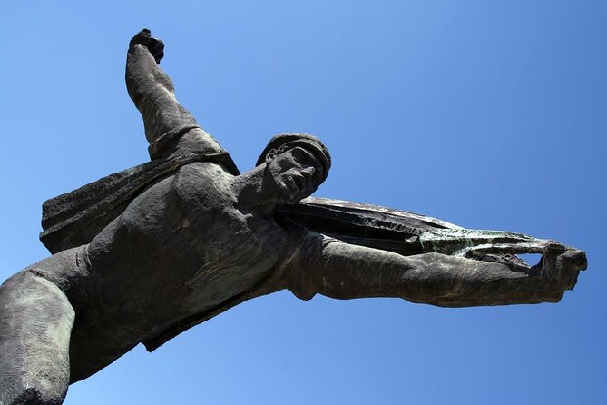 Guided Tour With Admission in Memento Park - Overview of Memento Park Tour