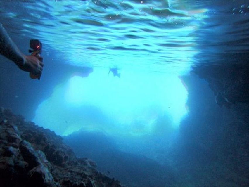 Lefkas: Hidden Blue Cave Half-Day Kayak Trip W/ Lunch