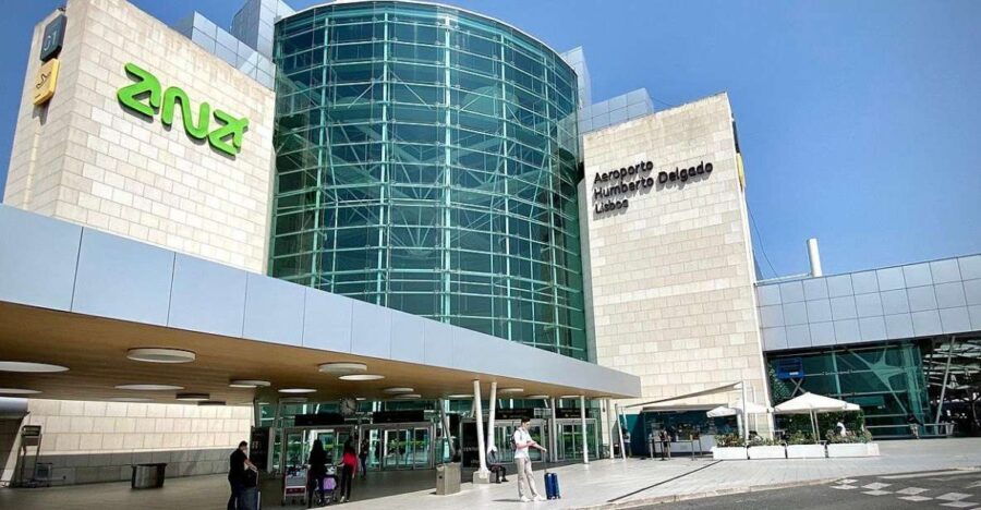 Lisbon: Airport Transfer in an Executive Vehicle - Good To Know