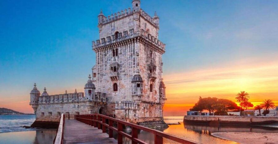Lisbon: Discover Lisbon City Wonders on a Private Day Tour! - Itinerary