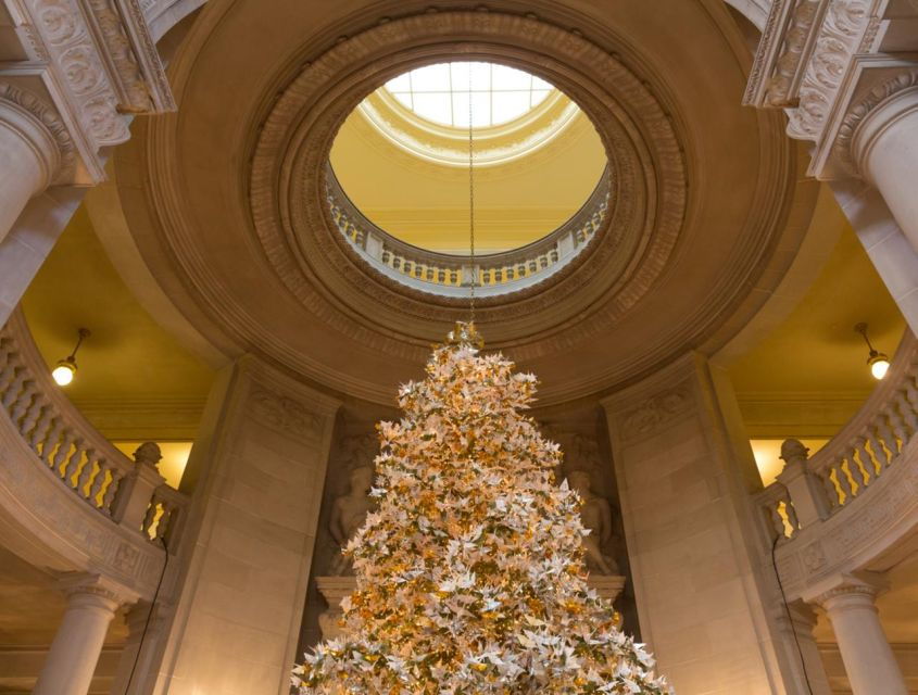 Magical Christmas Wonders: A San Francisco Stroll