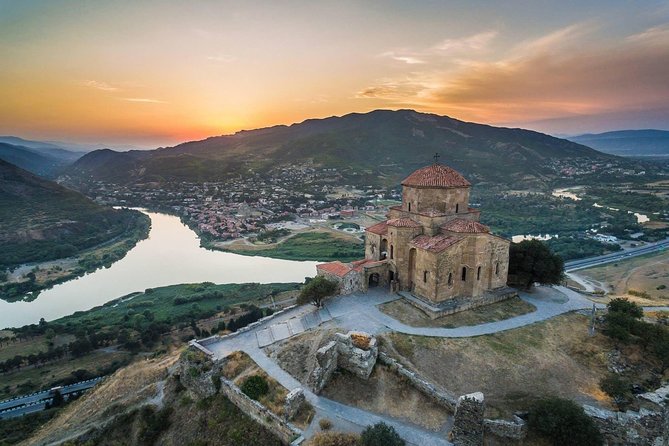 Mtskheta, Ananuri, Gudauri and Kazbegi Full Day Tour From Tbilisi - Tour Highlights