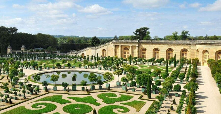 PARIS: Private Transfer Château Versailles Van 7 People 4H - Activity Details for Château Versailles Visit