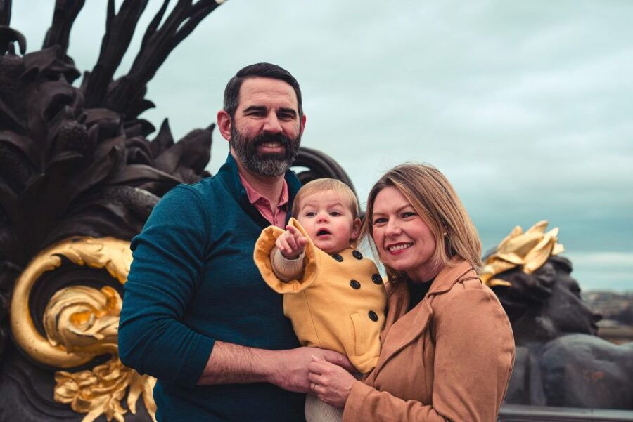 Paris: VIP Eiffel Tower & Louvre Photo Shoot - Good To Know