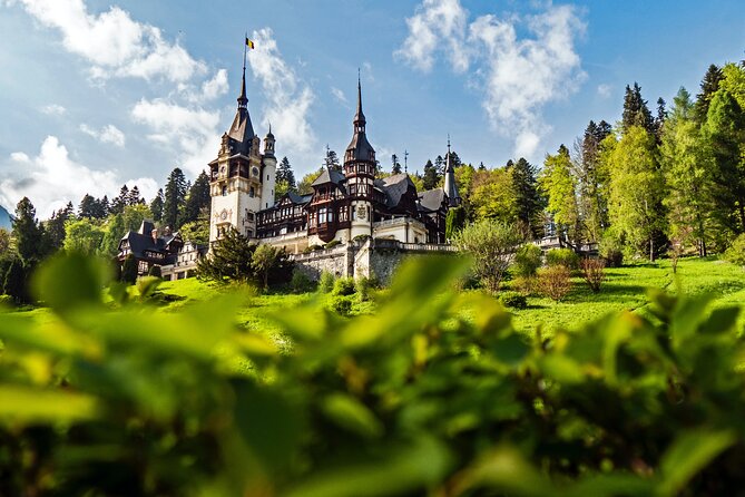 Peles & Cantacuzino Castles: Gourmet Wine & Cultural Day trip - Sinaia Monastery Visit