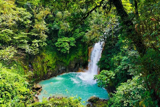 Private Hiking Adventure With Waterfall and Hot Springs - Location Details