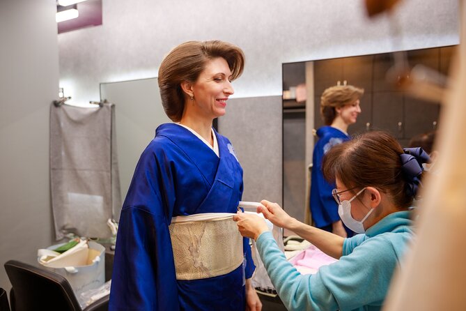 Private Kimono Cultural and Historical Walk in Kabukicho - Rental Fees and Tabi Socks