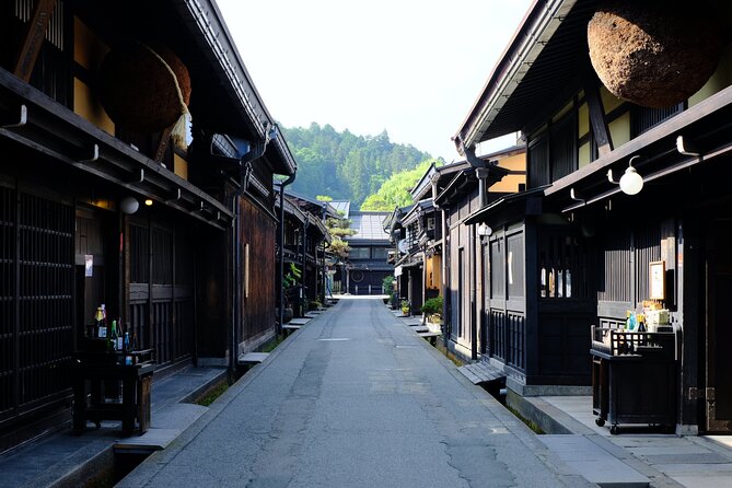 Private Sightseeing Tour to Shirakawago and Takayama From Nagoya - Tour Inclusions