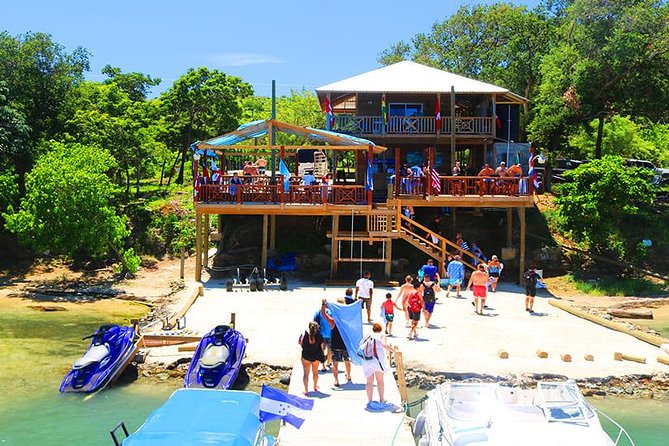 Roatan VIP Private Yacht Snorkeling Adventure - Tour Overview
