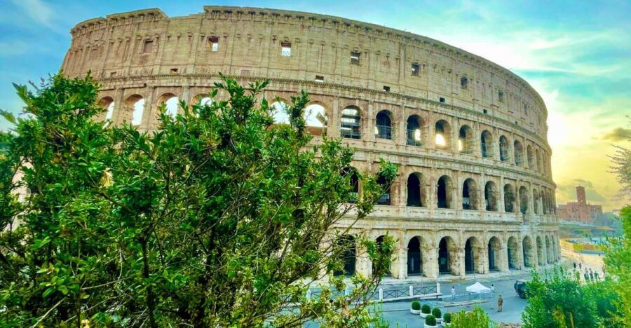 Rome: 3 Full-Day Attraction Tours With Skip-The-Line Tickets - Day 1: Romes Iconic Landmarks Tour