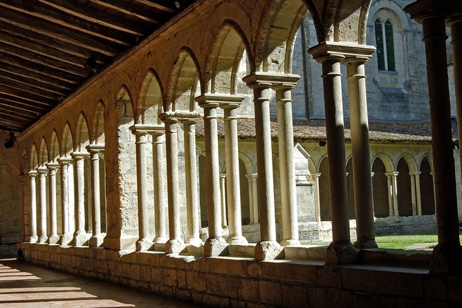 Saint-Emilion Day Trip From Bordeaux With Château Wine Tastings & Lunch - Tour Highlights