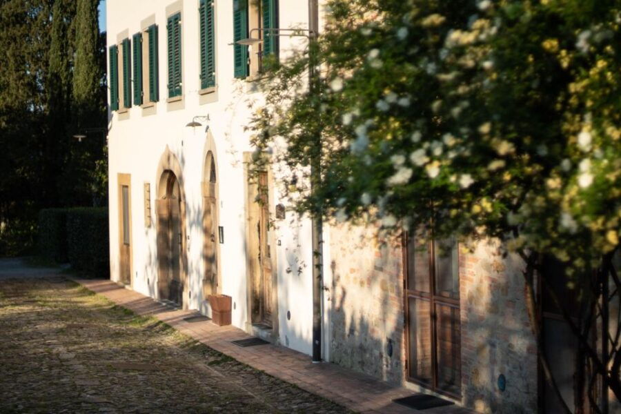 San Gimignano: Wine and Food Tasting in a Family Winery - Good To Know