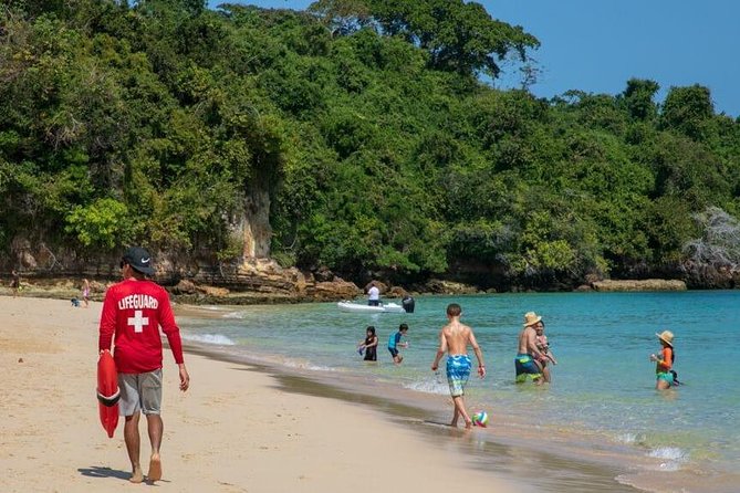 Sonny Island Beach Day Trip - Isla Del Sol - Beach Amenities and Activities