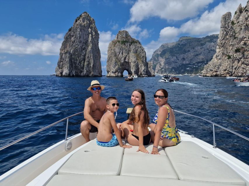 Tour Capri: Discover the Island of VIPs by Boat