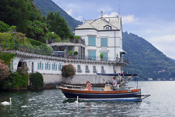 2 Hour Villas on Classic Wooden Boat (Private Tour)